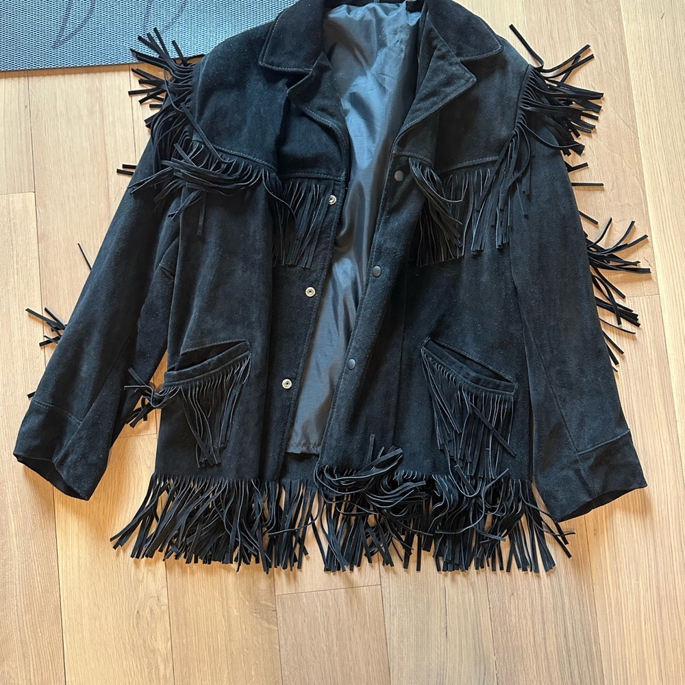 Black to rocker Fringe jacket (new)